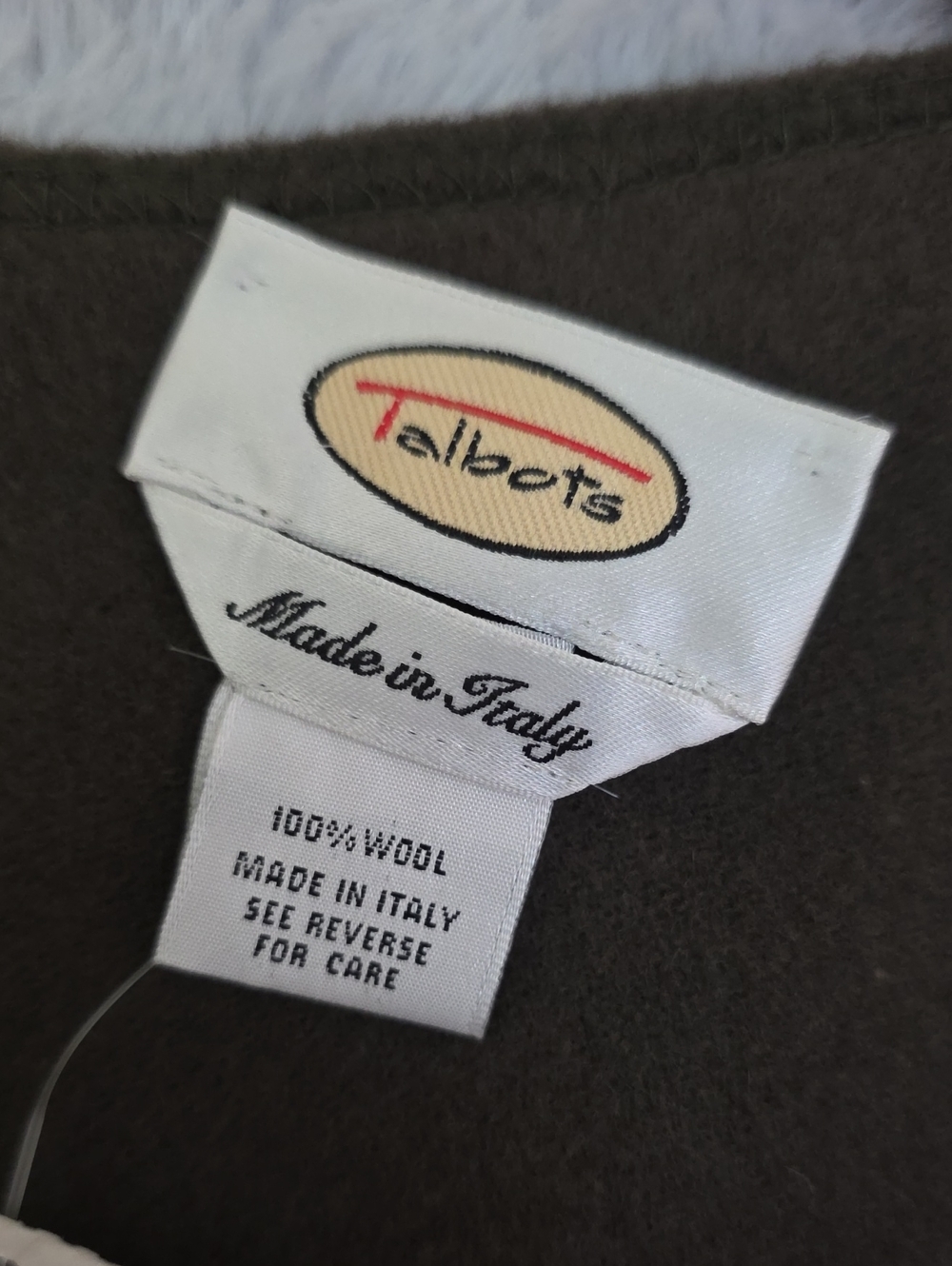 NWT Talbots 100% Wool Olive Wrap Shawl w/ Leather Belt Made in Italy OS - Picture 7 of 13